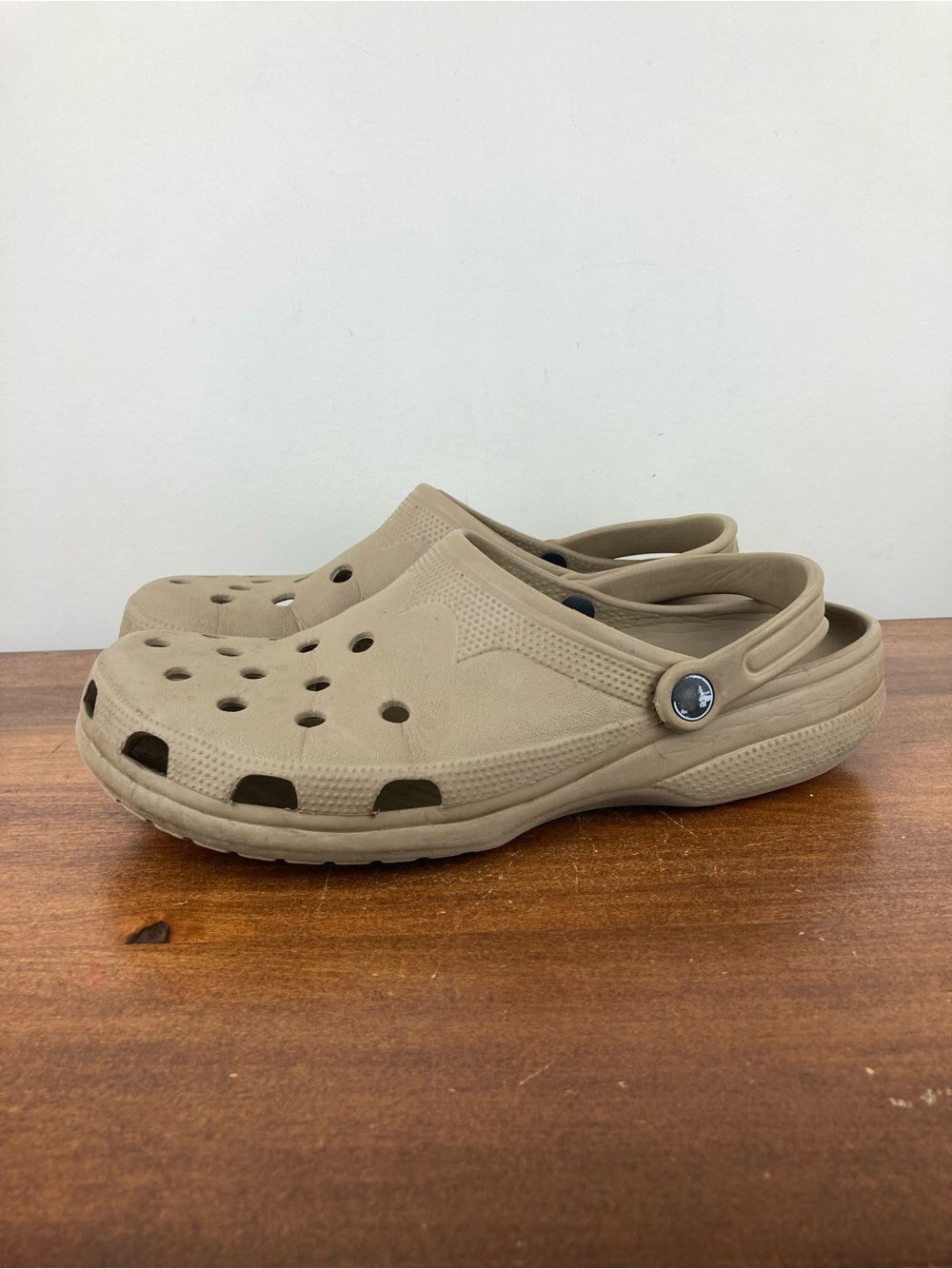 Crocs Classic Comfort Clogs Brown Neutral Men's Size XXL 12-13 Pre-Owned.